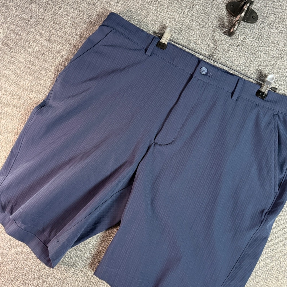 Mens‎ Greg Norman Golf Shorts 38 Blue Performance Stretch Textured Shark Logo